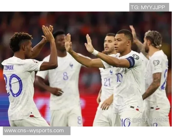 2018世界杯足球盛宴回顾：激情赛场与传奇瞬间的完美交融