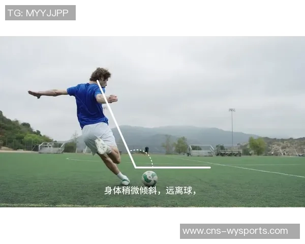 提升足球传球技巧的五个关键训练方法与实用技巧分享